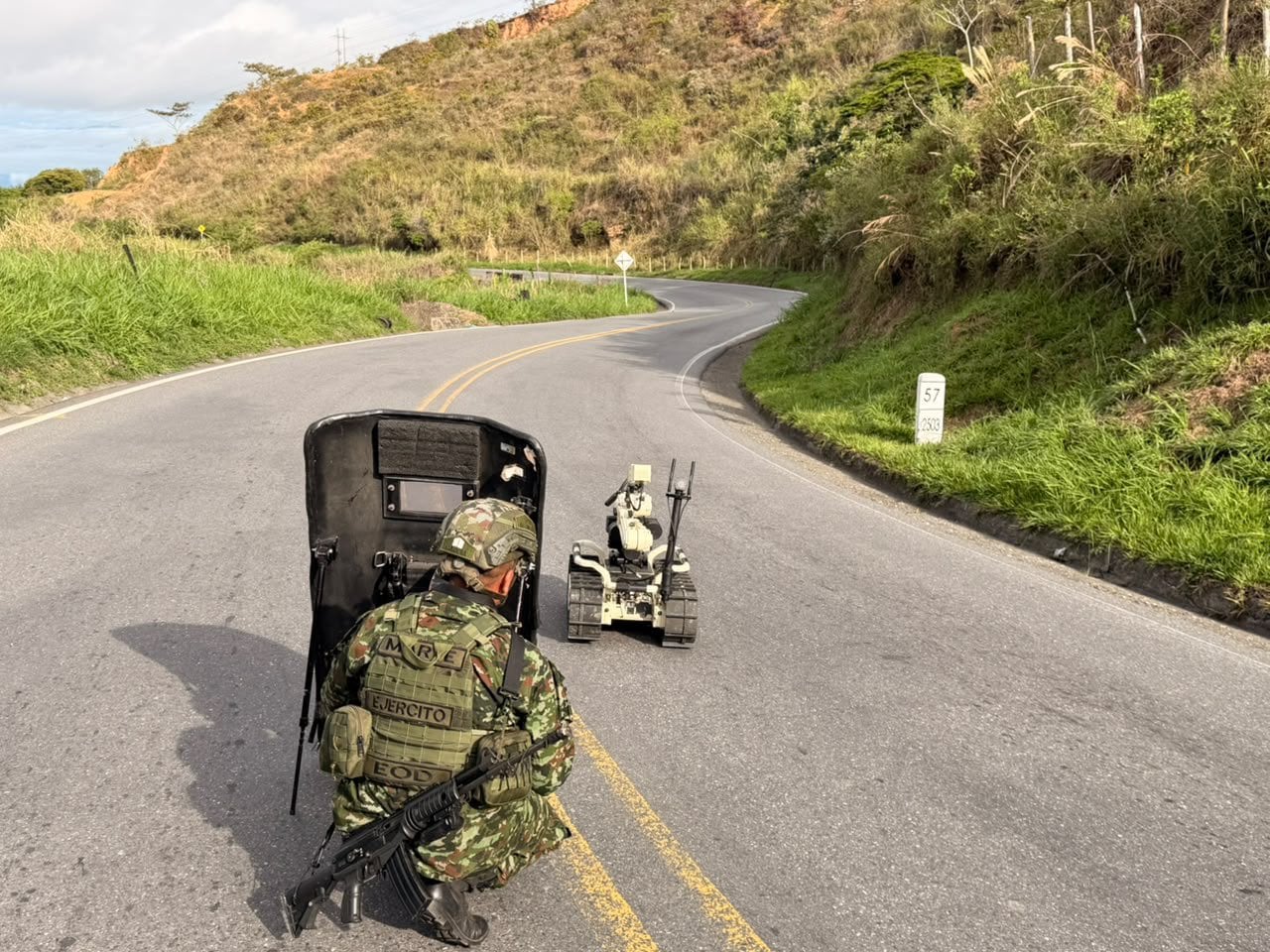 Ejército frustró atentado terrorista en la vía Panamericana.