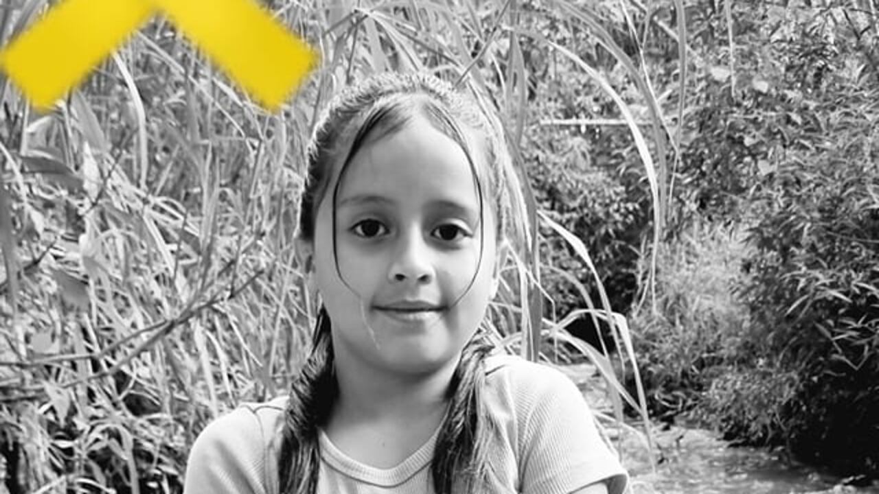 Susa de 10 años, falleció en un accidente de tránsito cuando iba a bordo de una moto con su hermana.