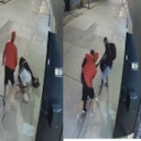 Un sujeto que pasó en moto y vio el robo no hizo nada para ayudar a la víctima.