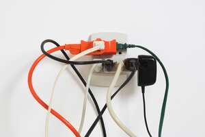 Conexión Energía - Cables - Electricidad - Torre Energía