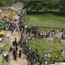 Algunos ocupantes del predio se han enfrentado al Esmad.