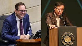 De izquierda a derecha: Lidio García y Gustavo Petro.