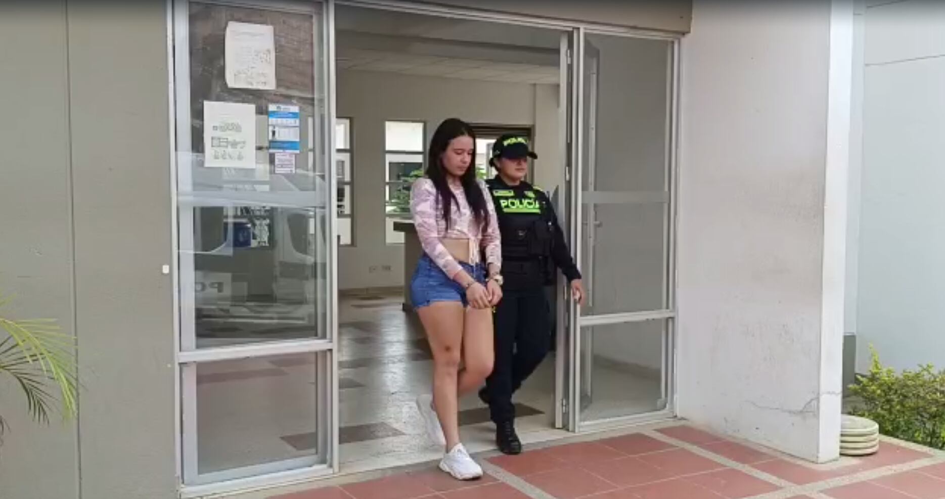 Los hechos ocurrieron cuando la mujer salía de un centro comercial de Bucaramanga.