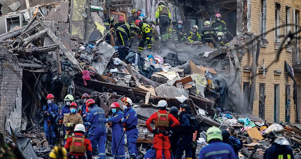 Rusia no ha detenido los ataques desde la invasión, hace tres años, las destrucciones a este momento son masivas, tras los millones de muertos y afectados alrededor del país.