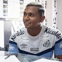 Alfredo Morelos es nuevo jugador de Santos.