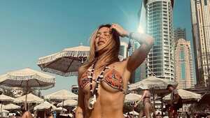 Instagram @nataliaparisartist