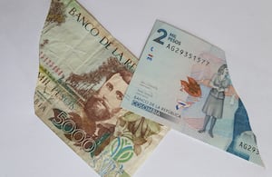 Billetes rotos