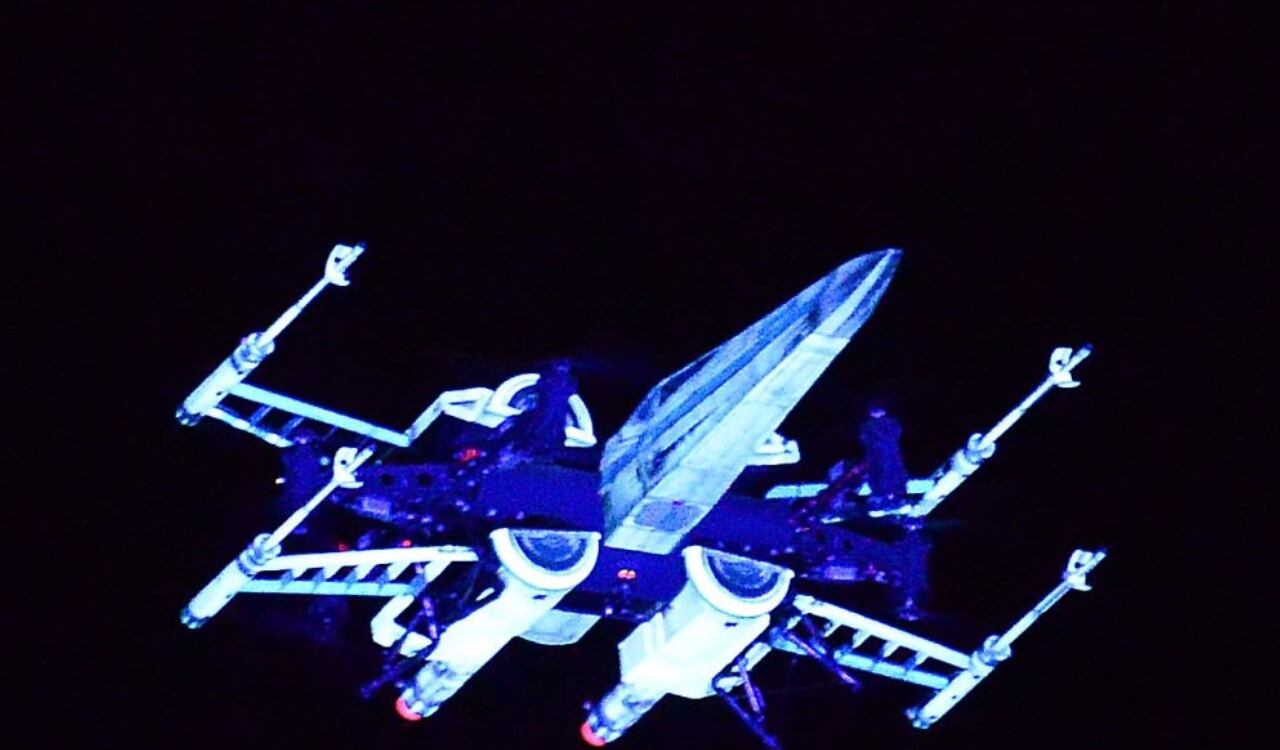 La nave caza X de Star Wars es uno de los objetos que estará en la subasta (foto de referencia)