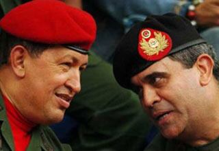 El presidente Hugo Chávez y el general Raúl Baduel fueron grandes amigos y hasta compadres.
El primero es el padrino de la hija del segundo, Iraí