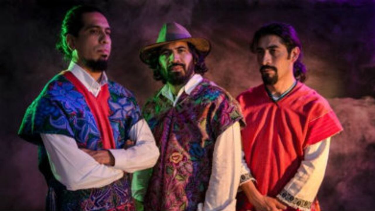 Sak Tzevul es uno de los primeros grupos de rock que cantan en lengua tzotzil.