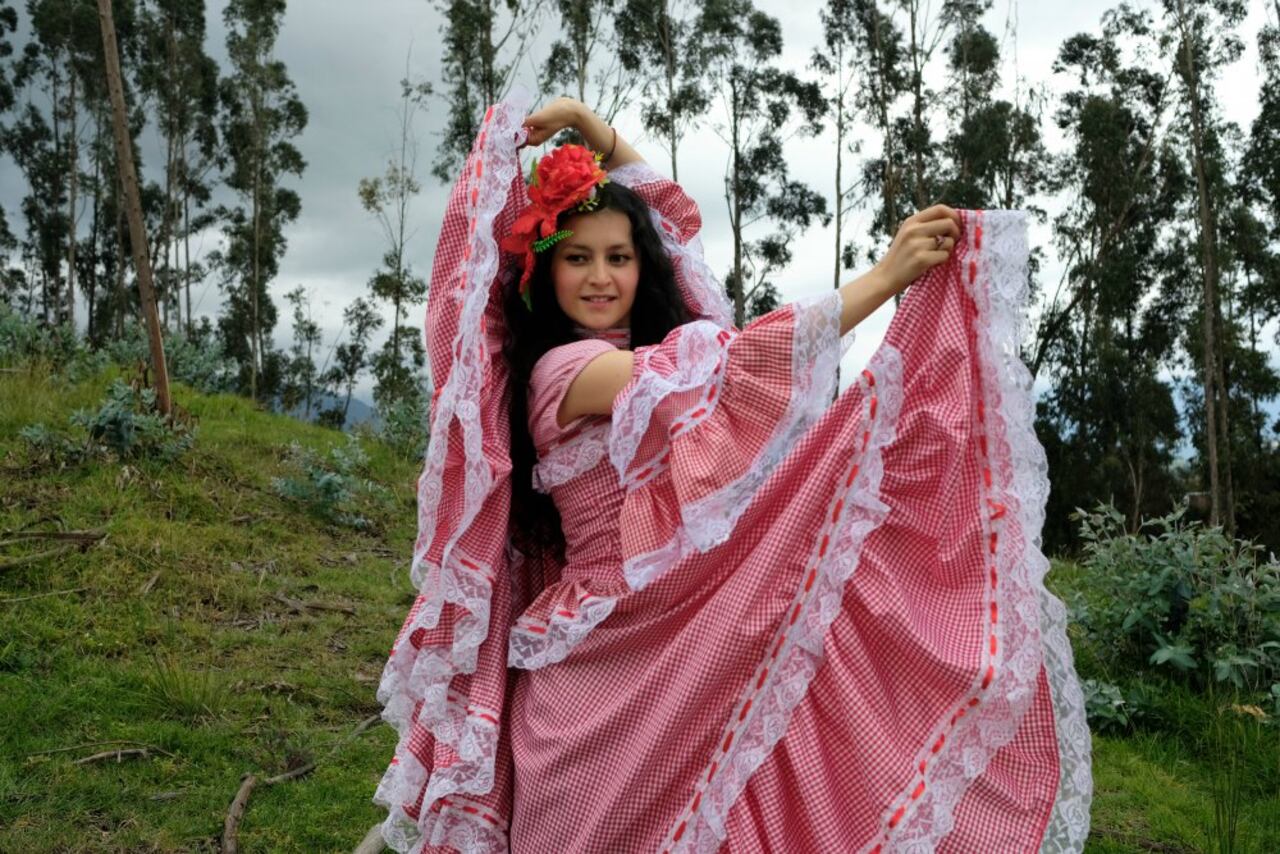 La maestra Jessica Correa, de 30 años, es la primera representante extranjera y profesora del Indian Council for Cultural Relations para la Embajada de India en Bogotá, Colombia.