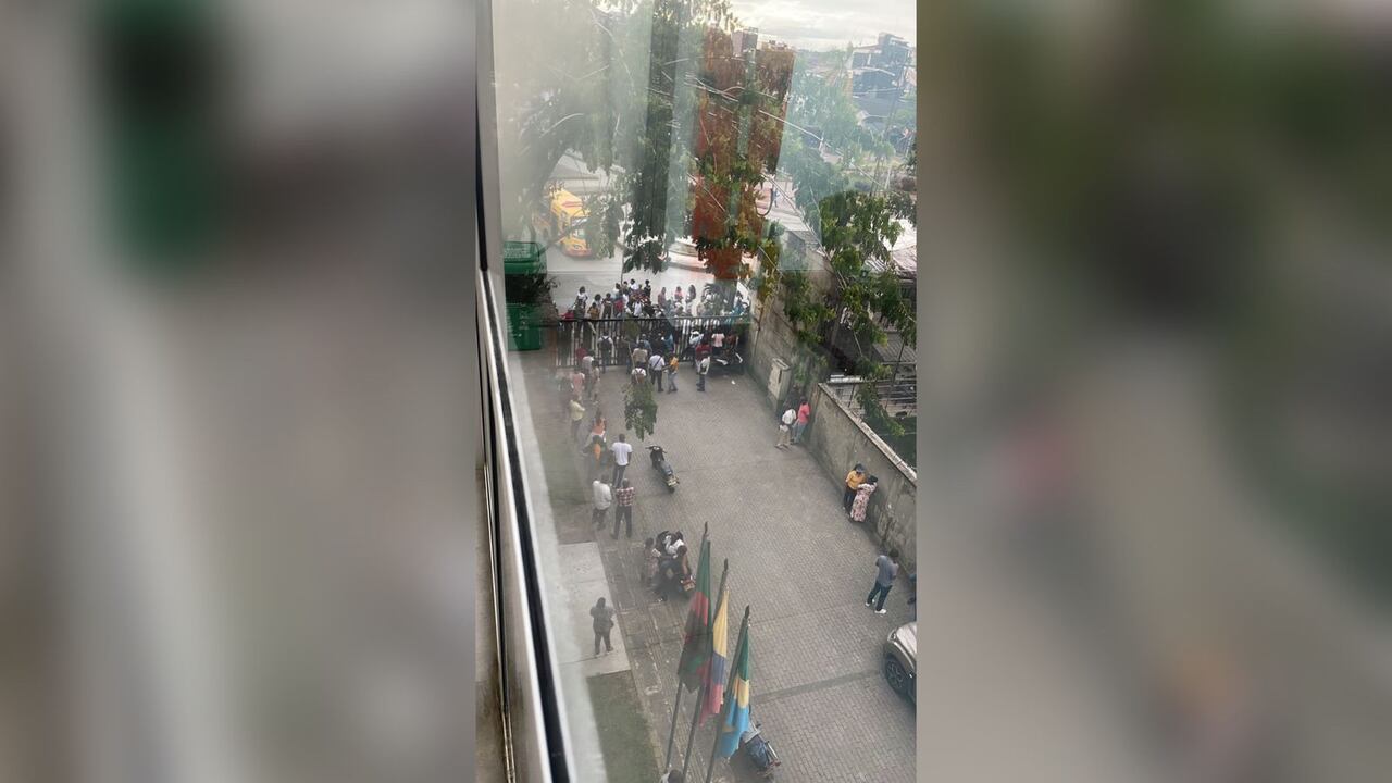 Los indígenas le cerraron la salida a los funcionarios de la Gobernación del Chocó.