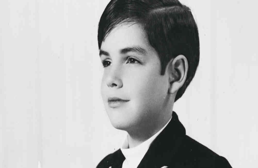 Gaitán estudió en varios colegios. La Primera Comunión la hizo en el Washington School.