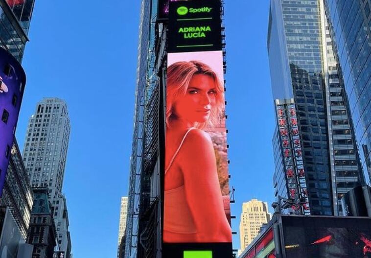 Cantante Adriana Lucía