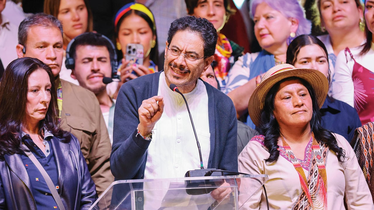 La campaña de Iván Cepeda quedó corta frente a la remontada de Abelardo De La Espriella. Expertos analizan las claves de la derrota del Pacto Histórico.