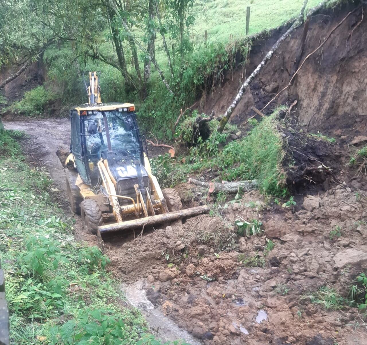 En las carreteras rurales de la localidad se hace monitoreo junto a la Gobernación del Quindío para atender tramos muy complicados