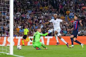 Eric Maxim Choupo-Moting anotó el segundo gol ante el Barcelona.