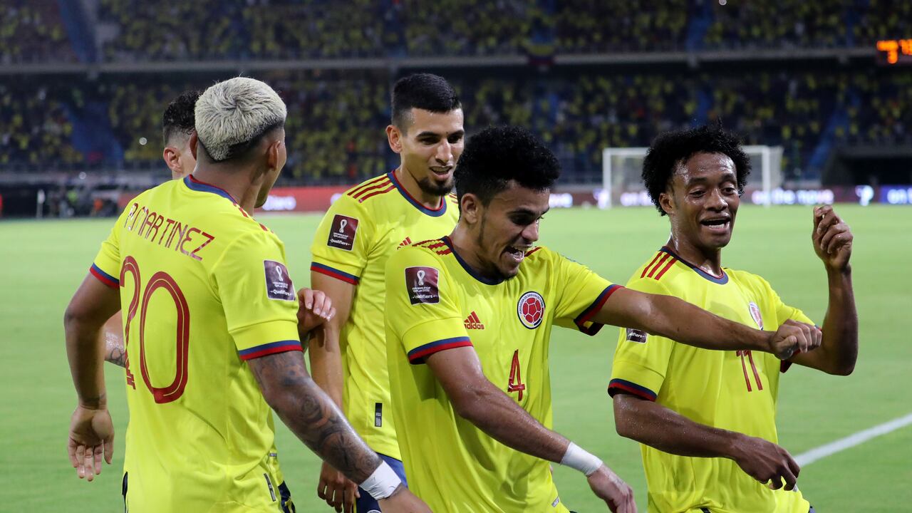 Jugadores de la Selección Colombia festejan un gol en el Metropolitano de Barranquilla.