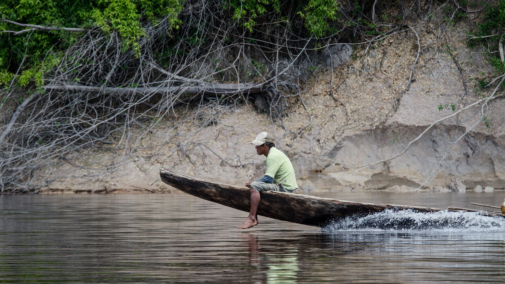 En las poblaciones indígenas falta pedagogía para que los pueblos indígenas sean conscientes de que la vacuna contra el coronavirus es necesaria.