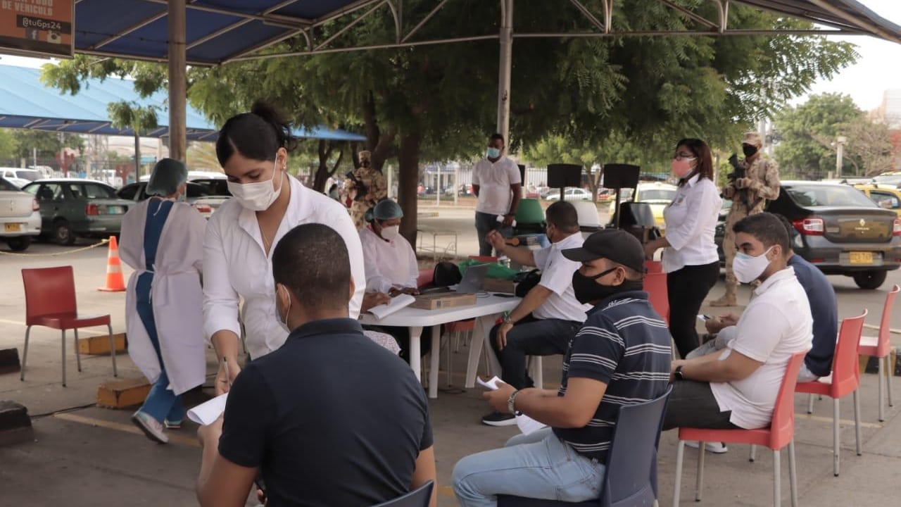 Uno de los puestos de vacunación masiva en Riohacha.