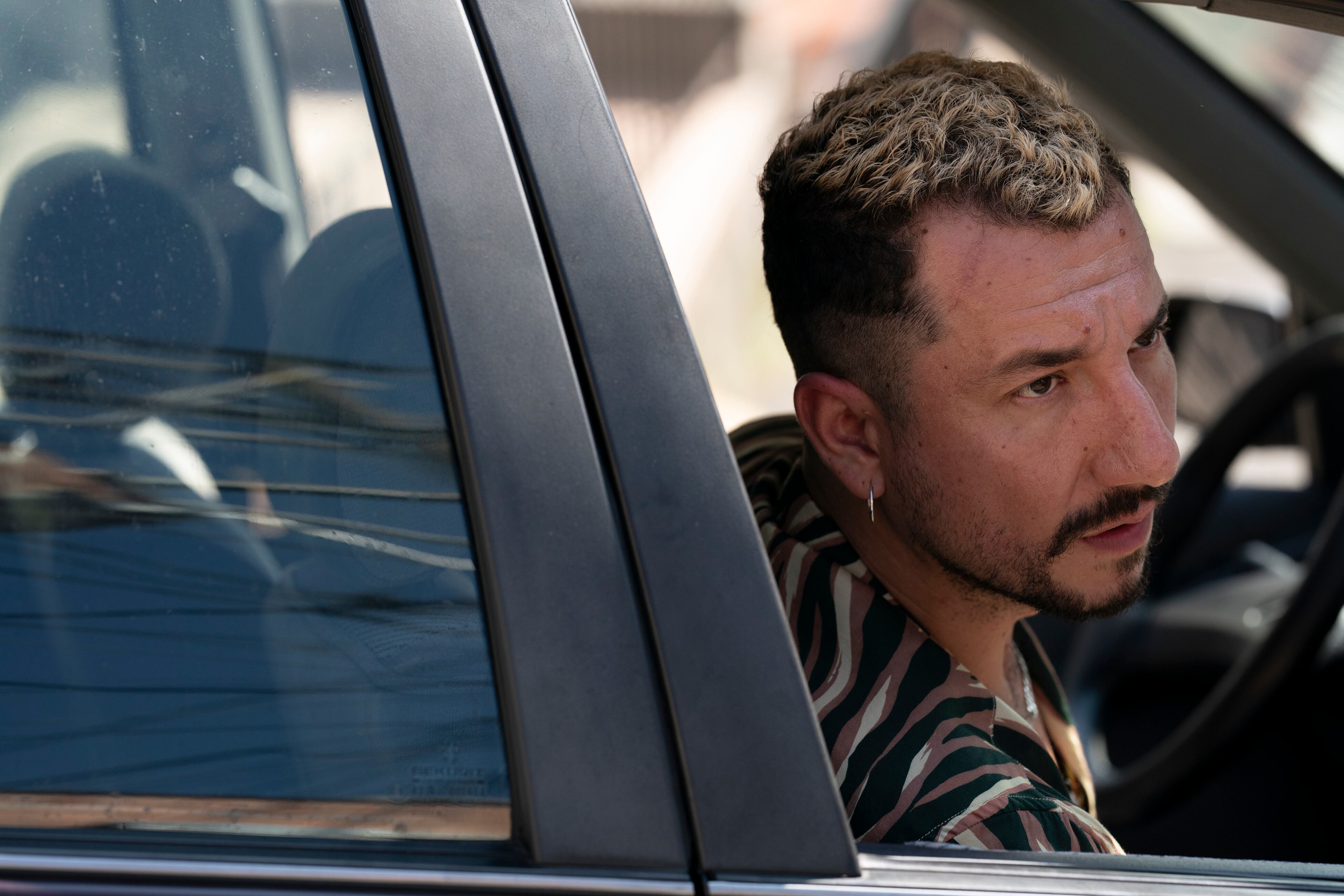 Fabio Espinosa, actor bumangués actúa junto a Tom Hiddleston en ‘El Infiltrado’ de Prime Video