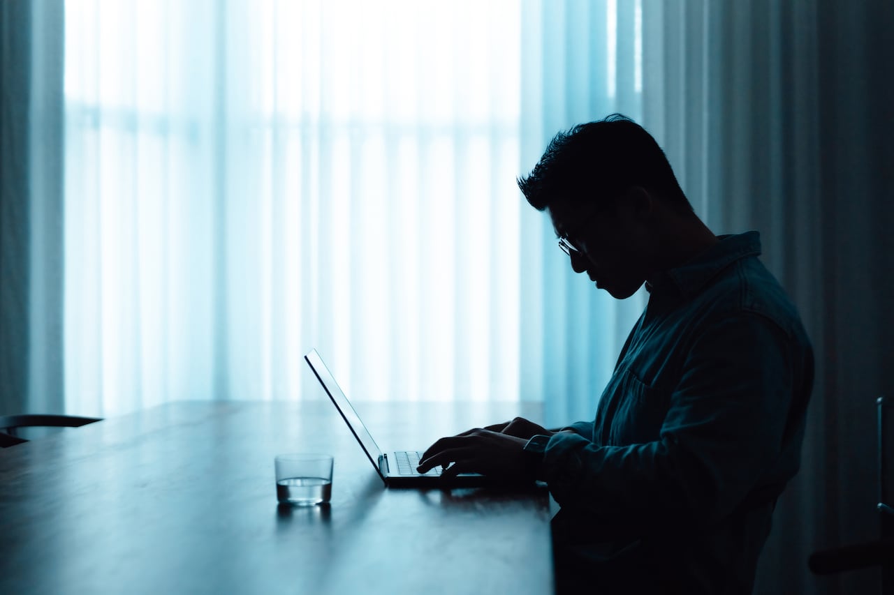 Investigadores expusieron un ataque inédito que mostró cómo adueñarse de los sistemas de una casa conectada.