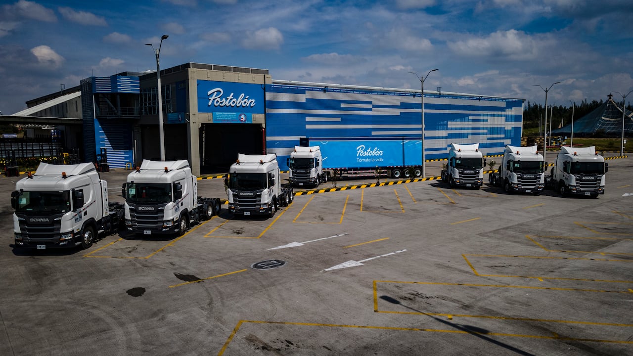 Durante 115 años Postobón ha acompañado a los colombianos, brindándoles múltiples opciones para que se tomen la vida.