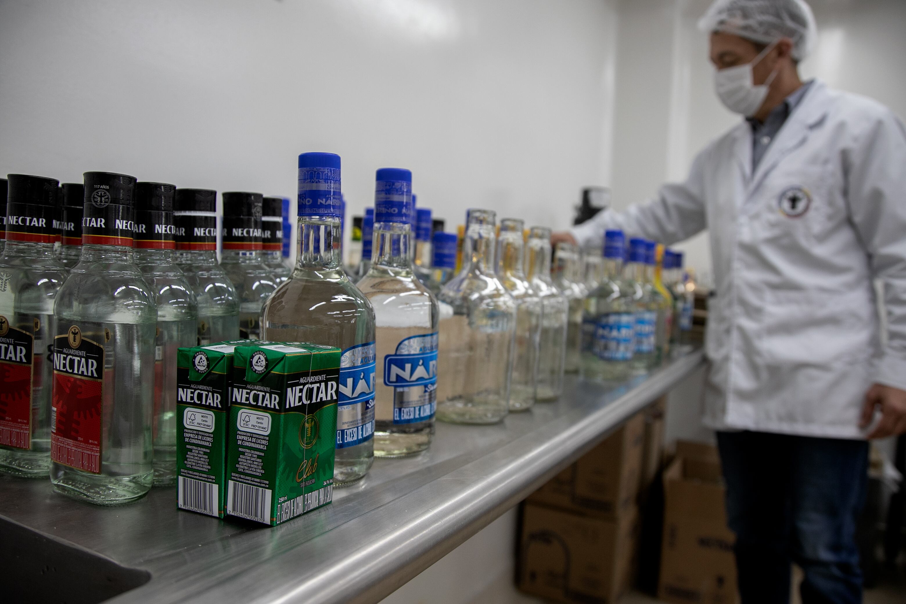 Juan Diego Alvira, licor adulterado