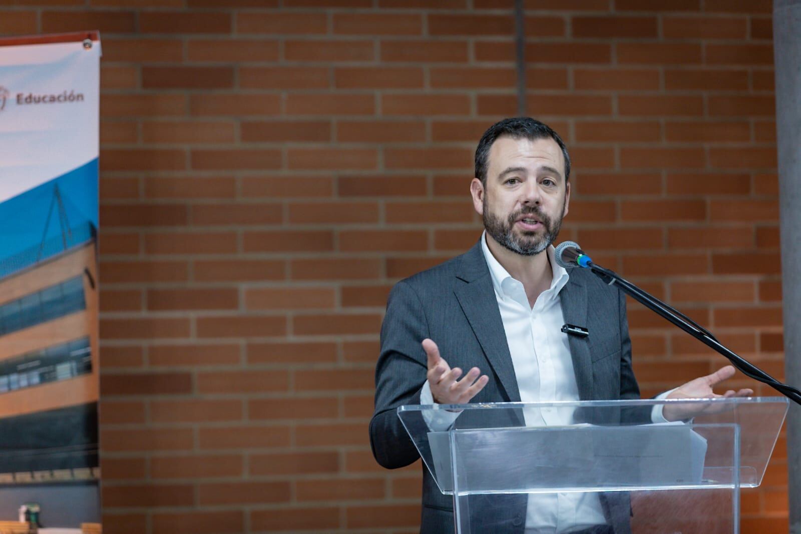 Alcalde Carlos Fernando Galán