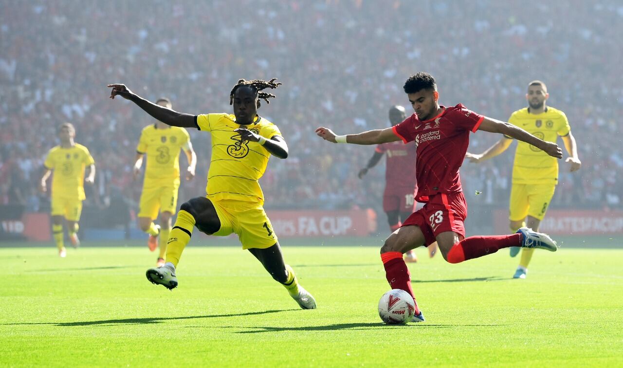 Luis Díaz es titular con el Liverpool frente al Chelsea en la FA Cup
