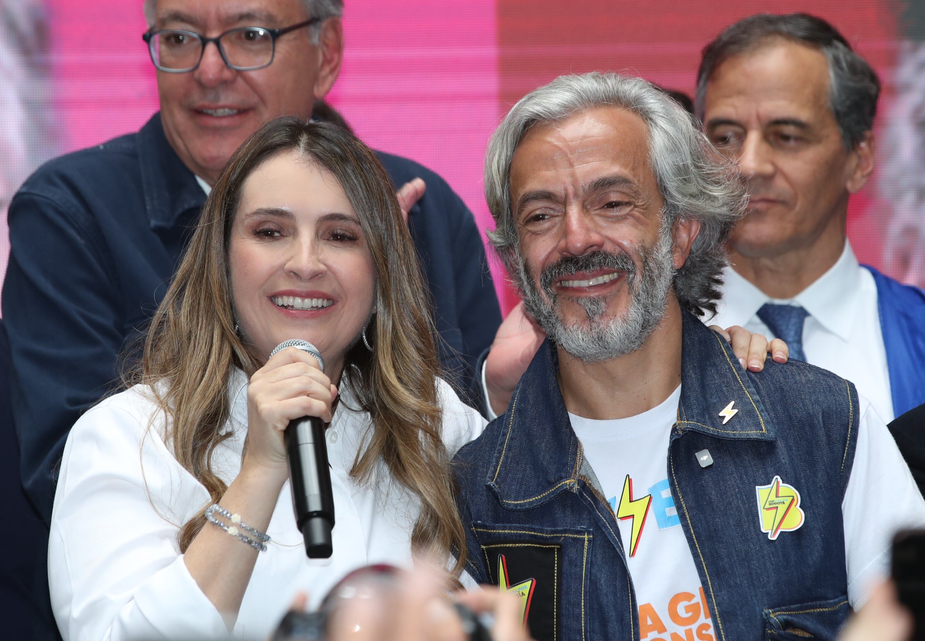Paloma Valencia con su fórmula vicepresidencial, Juan Daniel Oviedo.
