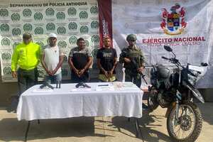 Capturan a peligrosos cabecillas del Clan del Golfo y material de guerra que sería utilizado para atentar contra la población en Antioquia.