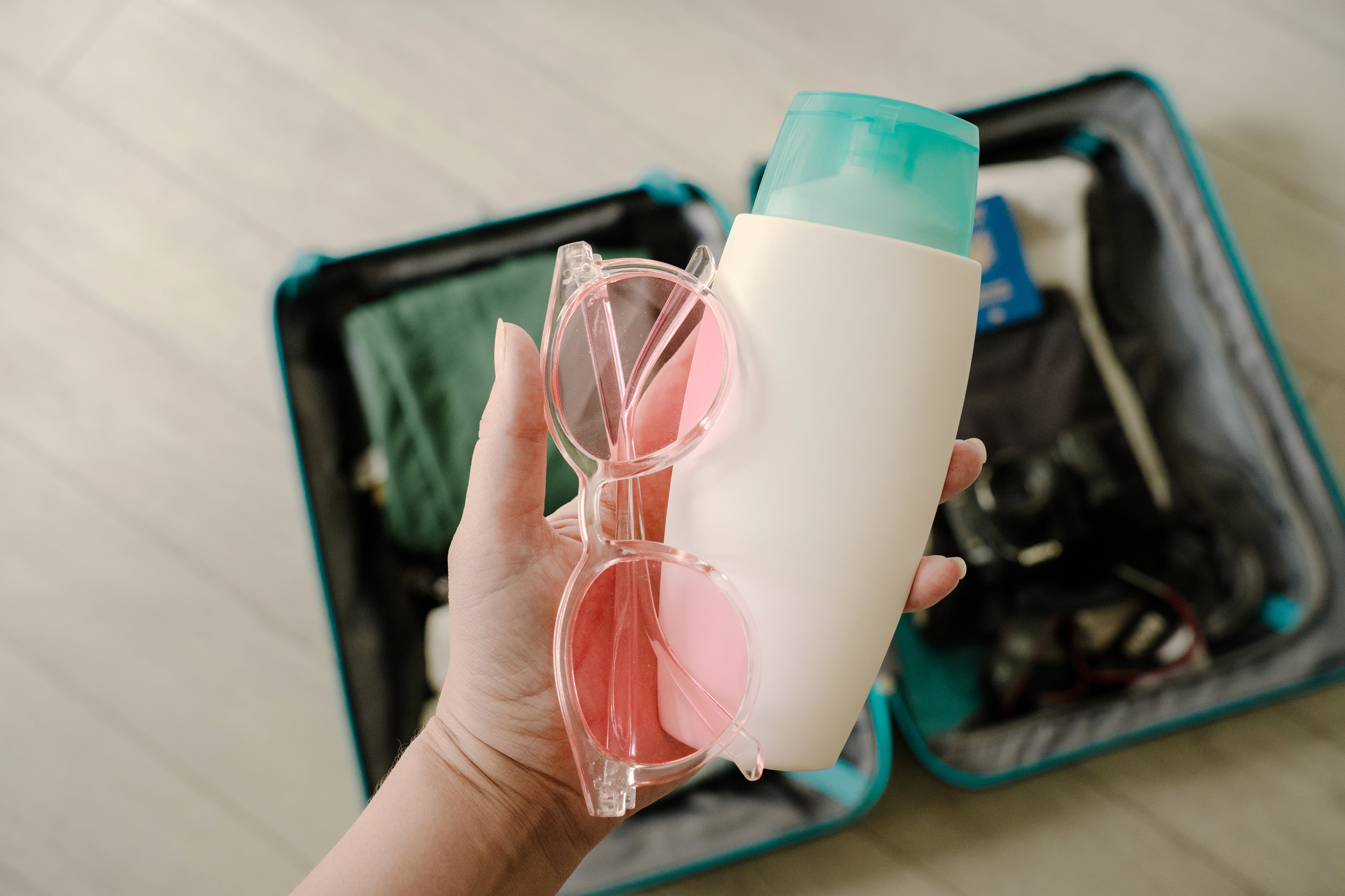 ¿Se pueden llevar desodorantes en el equipaje de mano?