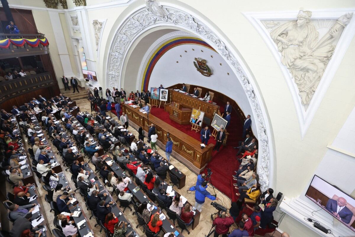 Vista general del interior de la Asamblea Nacional durante una sesión para discutir un proyecto de ley de amnistía propuesto por la presidenta interina de Venezuela, Delcy Rodríguez, en Caracas el 5 de febrero de 2026.