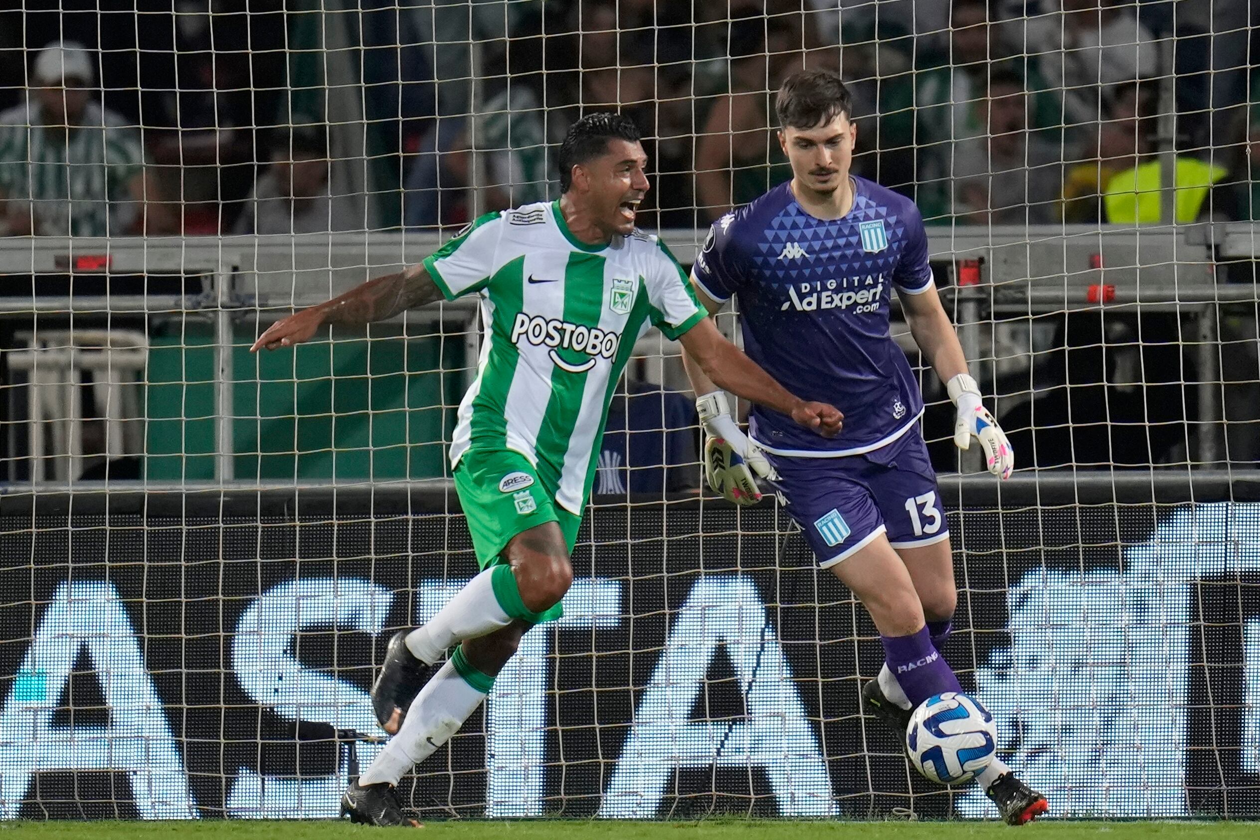 Nacional vs Racing - Jefferson Duque celebrando el segundo gol de Nacional.