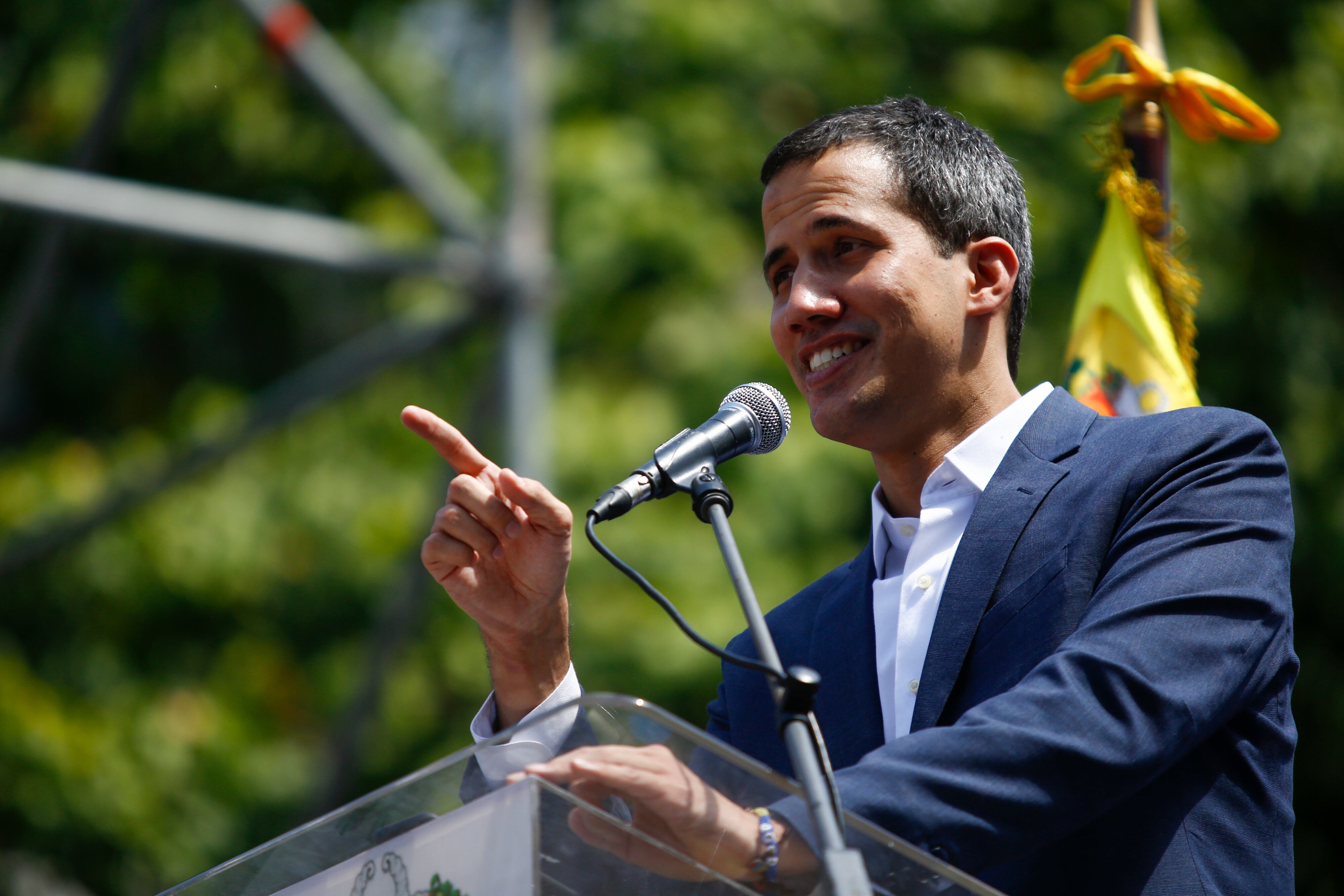 El líder de la oposición venezolana llegó a Estados Unidos, tras ser expulsado de Colombia