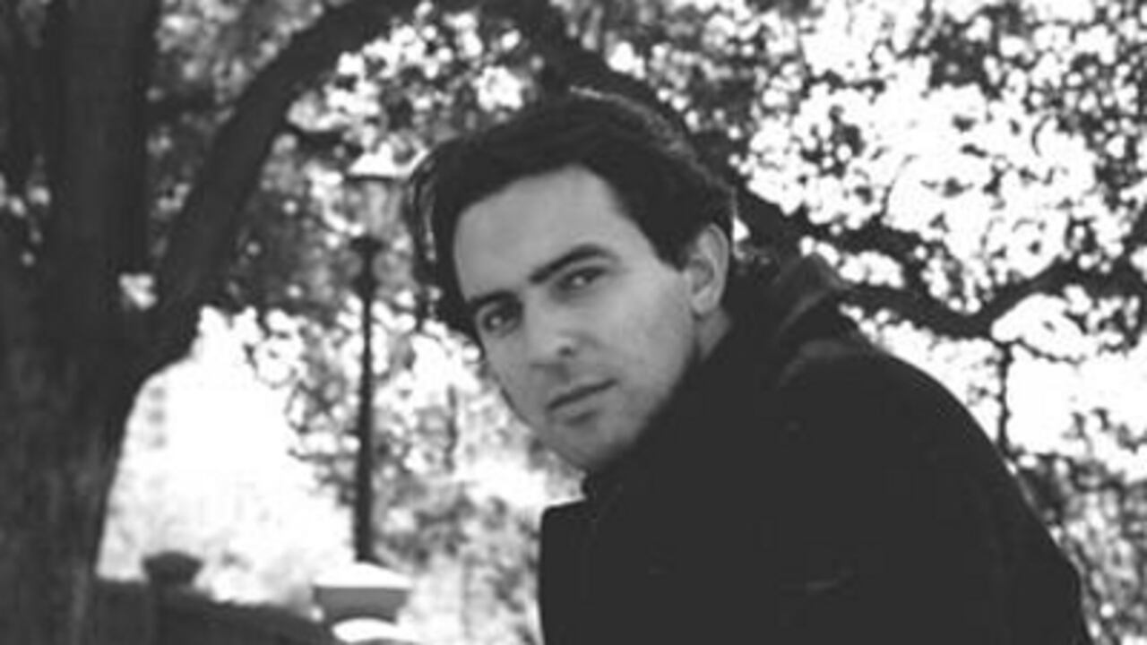 La novela "Los informantes" de Vásquez, fue elegida en Colombia como una de las más importantes de los últimos 25 años y fue finalista del Independent Foreign Fiction Prize del Reino Unido.