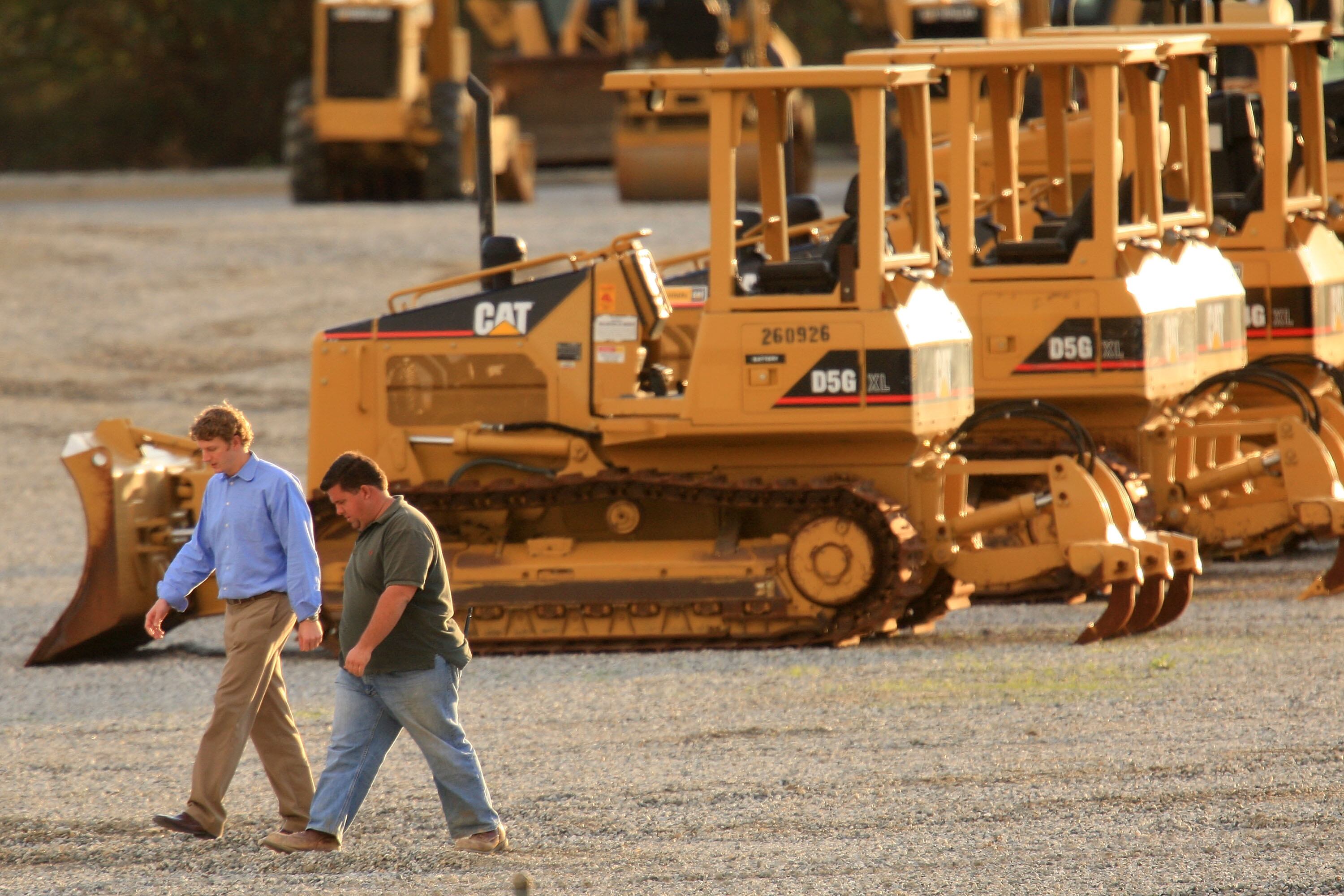 De su lado, los costes de producción, venta, generales, administrativos, I+D, por intereses y otros gastos ascendieron a 13.131 millones de dólares.