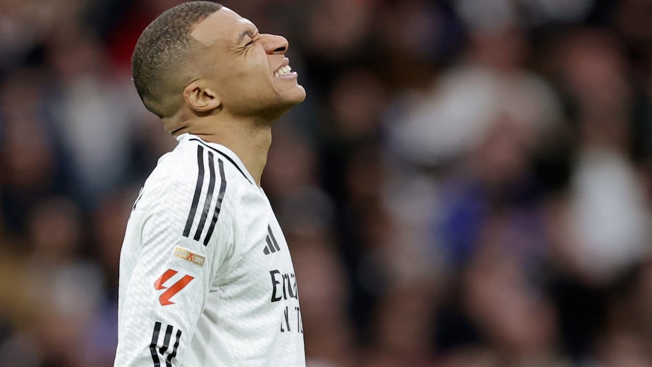 MADRID, SPAIN - MARCH 9: Kylian Mbappe of Real Madrid disappointed during the LaLiga EA Sports match between Real Madrid v Rayo Vallecano at the Estadio Santiago Bernabeu on March 9, 2025 in Madrid Spain (Photo by M Gracia Jimenez/Soccrates/Getty Images)