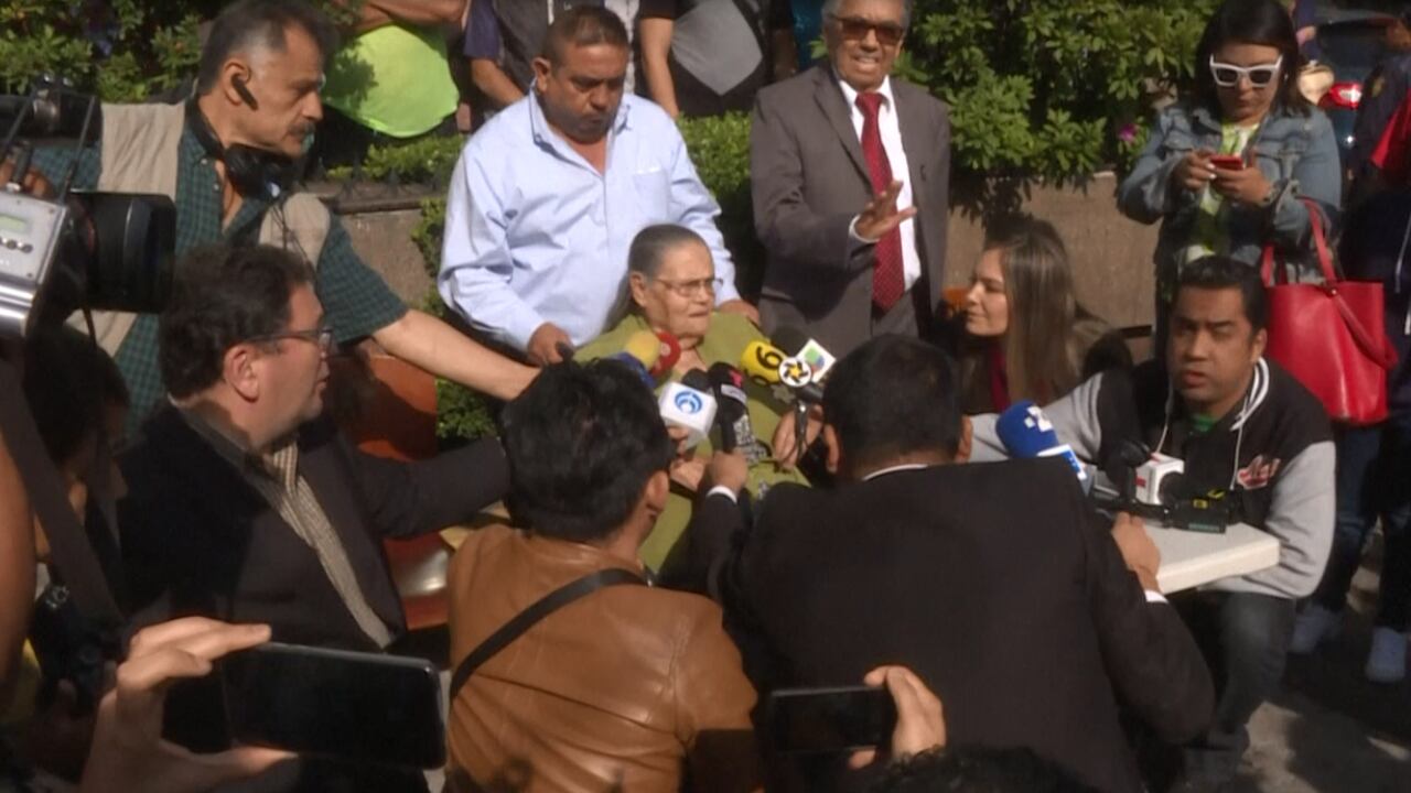 María Consuelo Loera, madre de Joaquín Guzmán Loera, El Chapo Guzmán, ante los medios de comunicación en junio de 2019