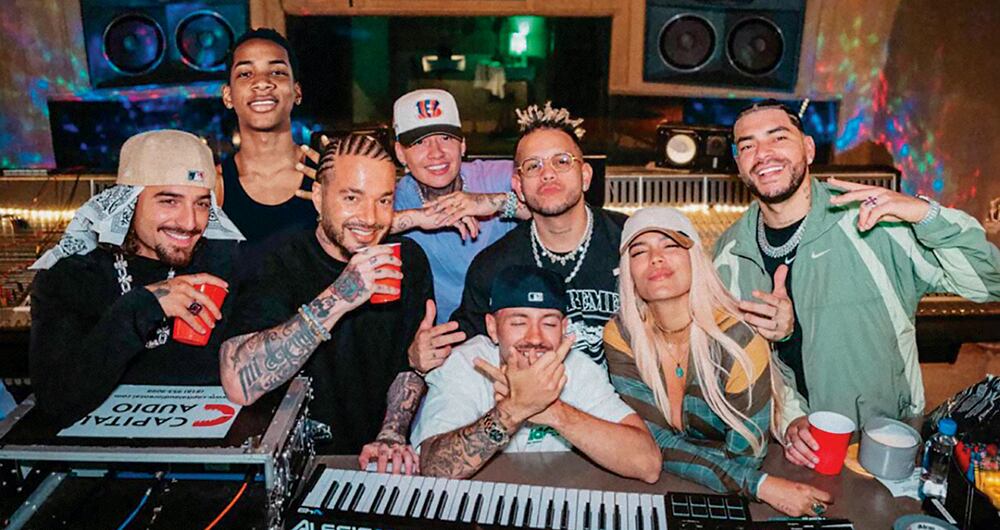 J Balvin y Karol G ya enviaron sus respuestas y excusas al Consejo de Estado. Dicen que no pretendían sexualizar a los menores.