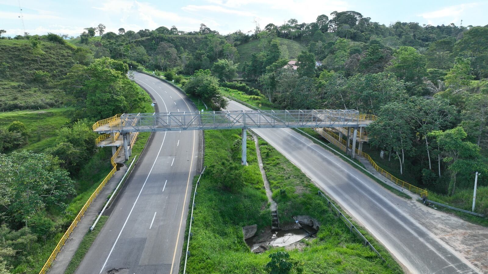 Autopista Magdalena Medio