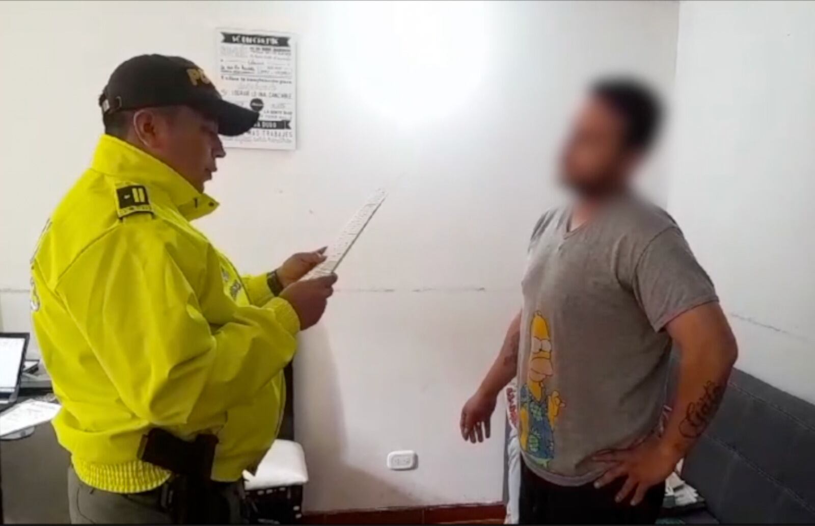 Uno de los hombres capturados en el operativo de la Policía.