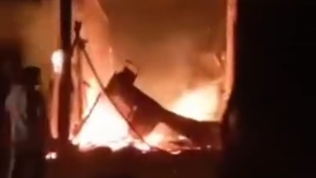 Voraz incendio en Apartadó, Antioquia.