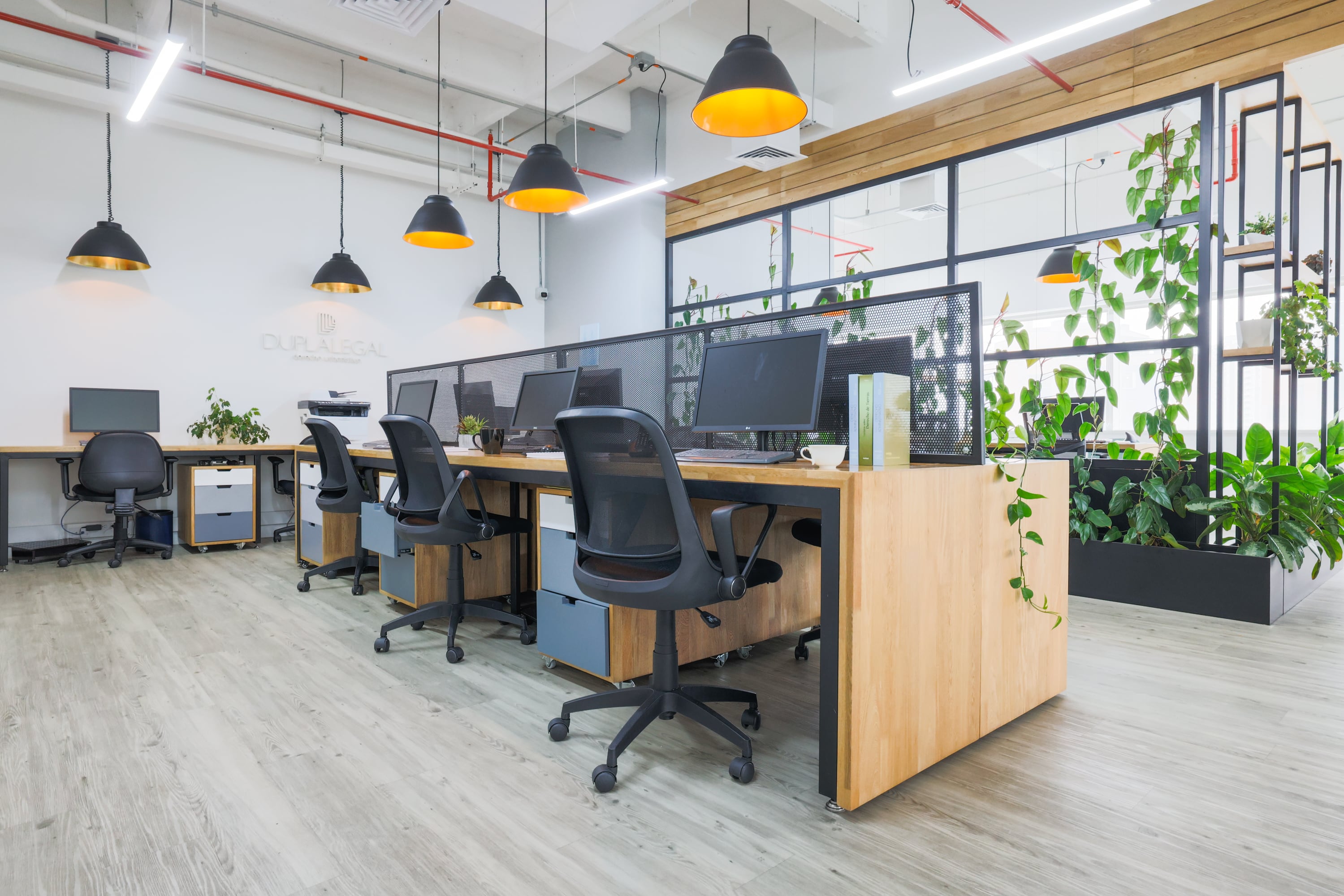 Dupla Legal es una firma boutique antioqueña especializada en derecho urbanístico.