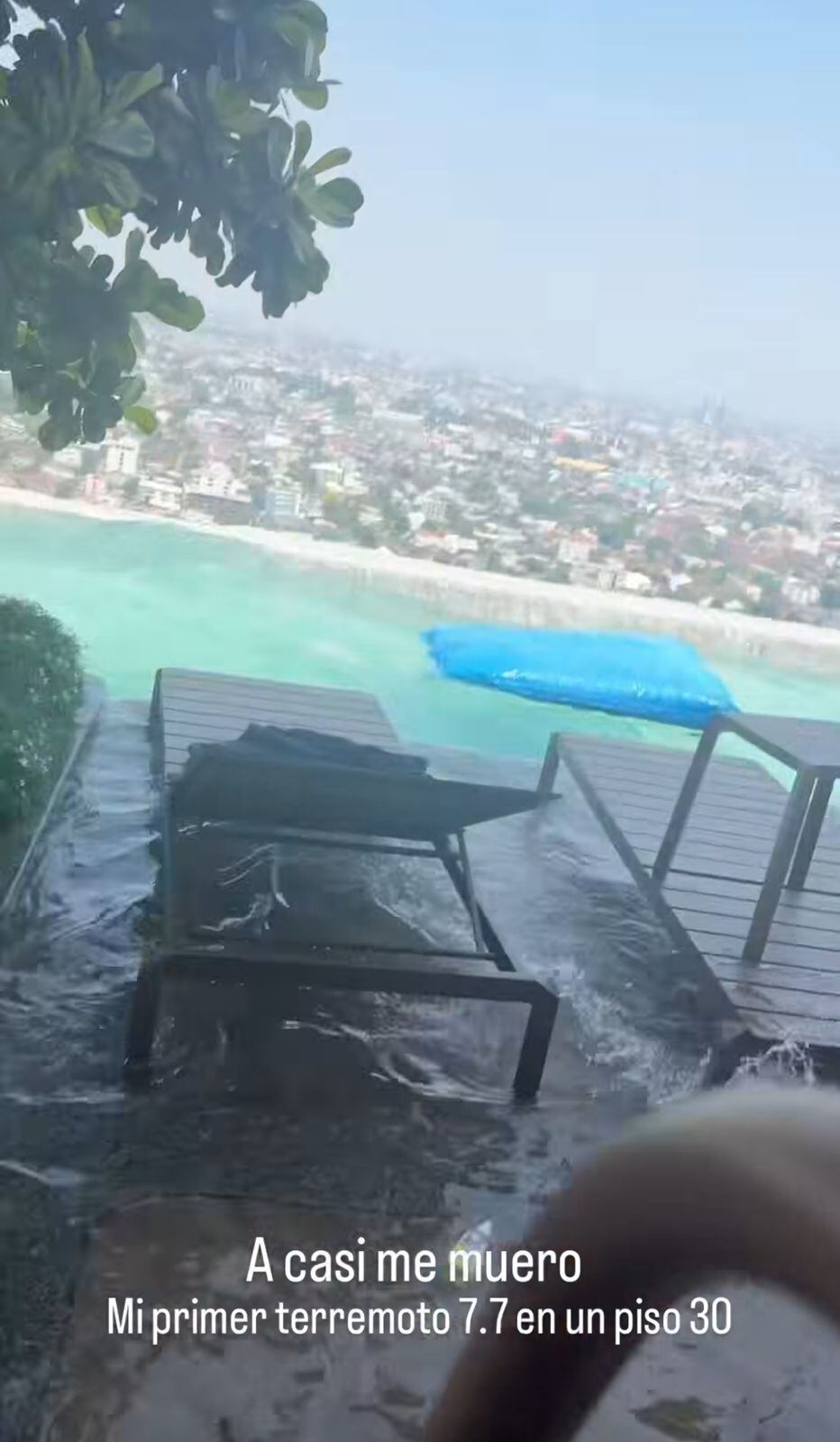 Los angustiantes momentos fueron grabados por el colombiano en el hotel