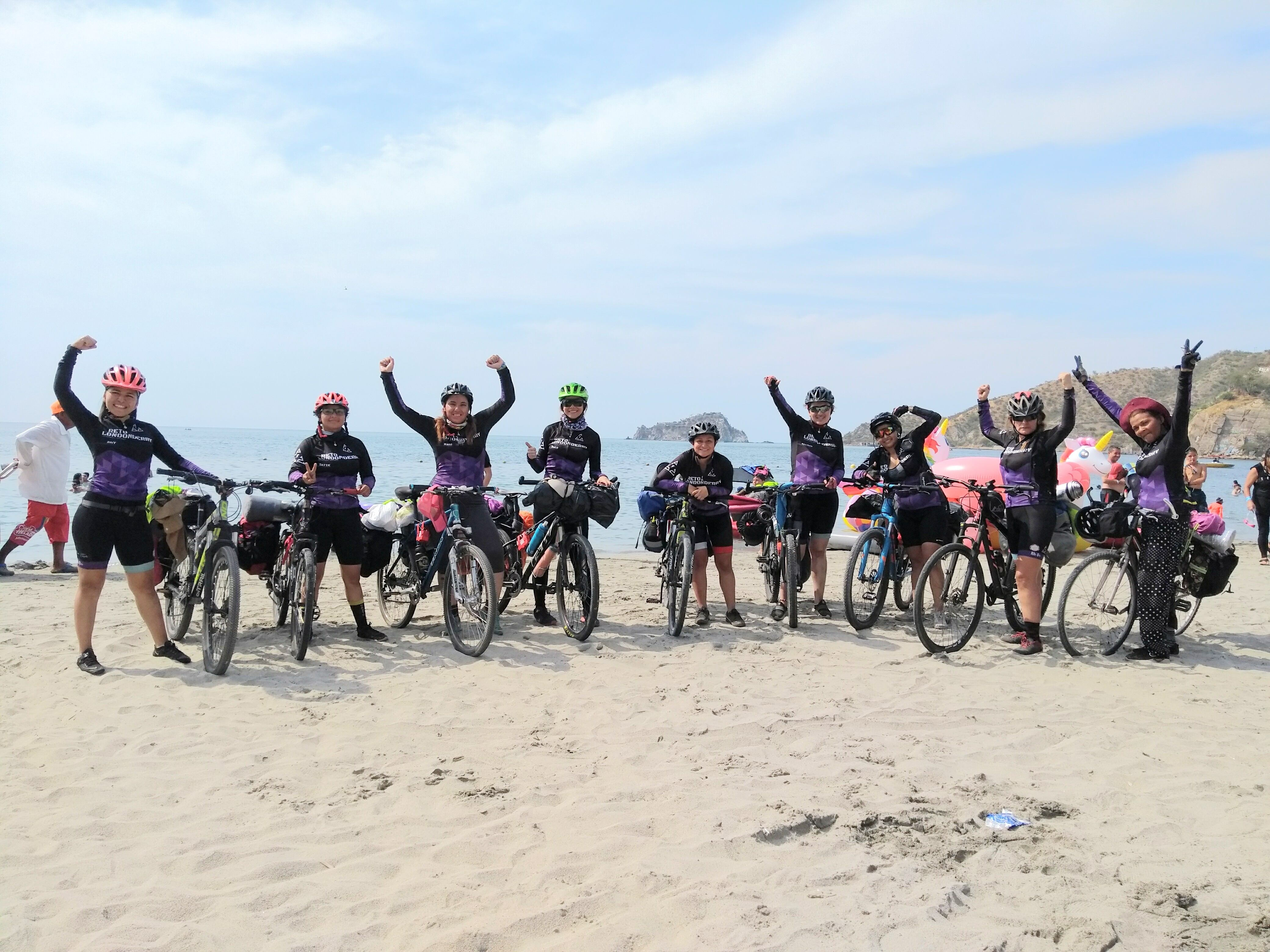 Quienes quieran unirse a Curvas en Bici pueden escribir a través de las redes sociales, contar por qué les gustaría hacer parte de este grupo y la comunidad se pondrá en contacto.