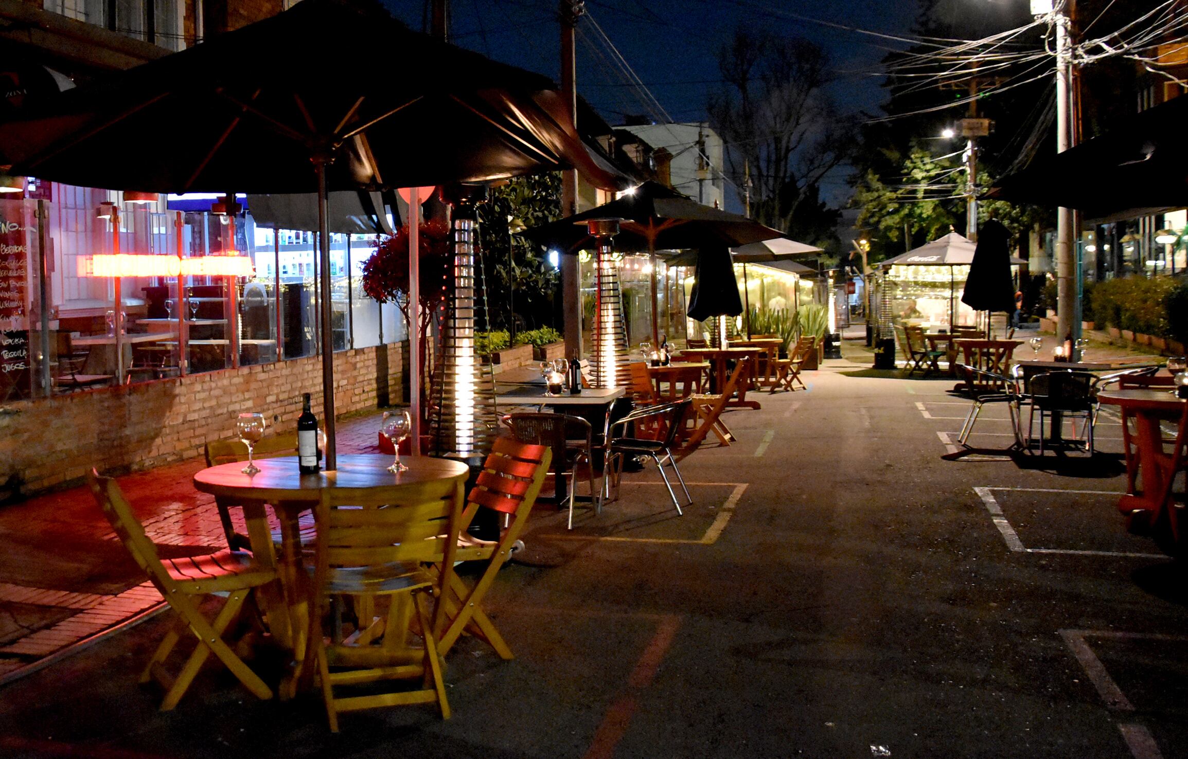 REATIVACION GASTRO - BARES BOGOTA
BOGOTA JUNIO 10 DE 2021

FOTOGRAFA ALEXANDRA RUIZ POVEDA