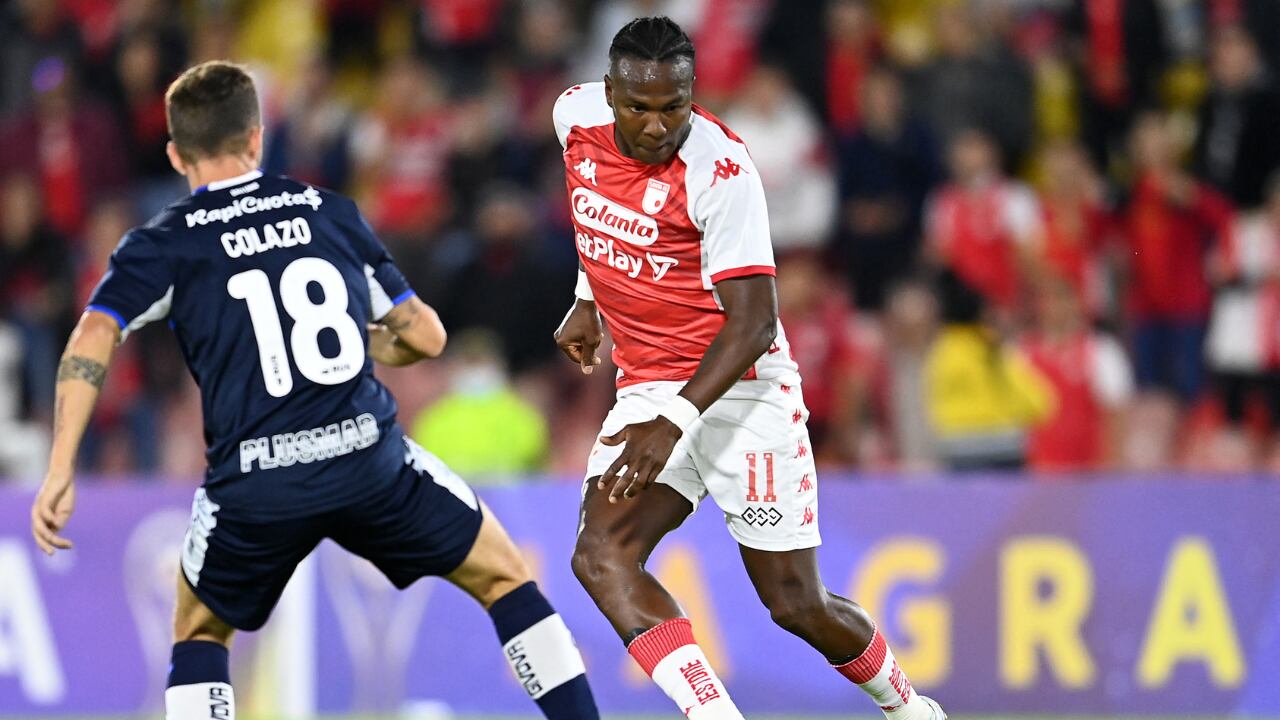 El experimentado atacante buscó su gol ante Gimnasia de Argentina.