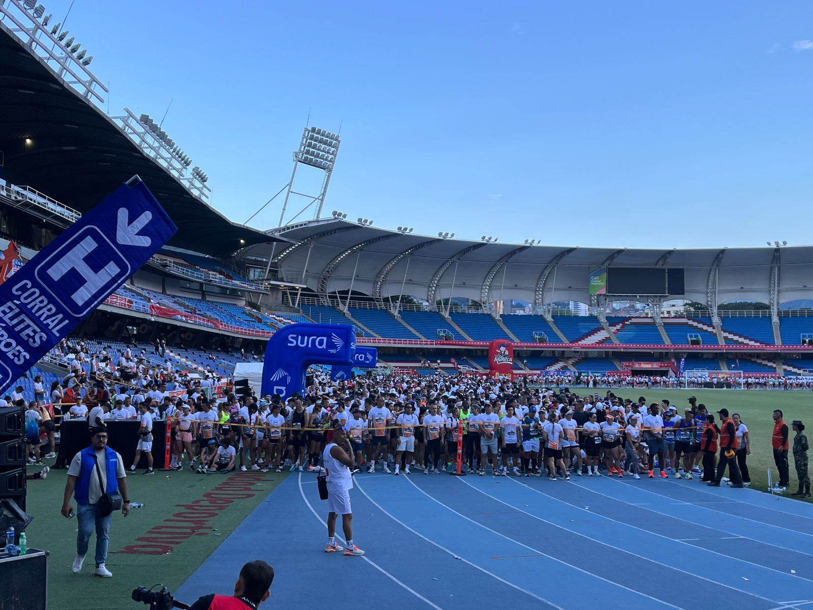 Corredores de la categoría 10k salieron a competir a las 7:00 a.m.